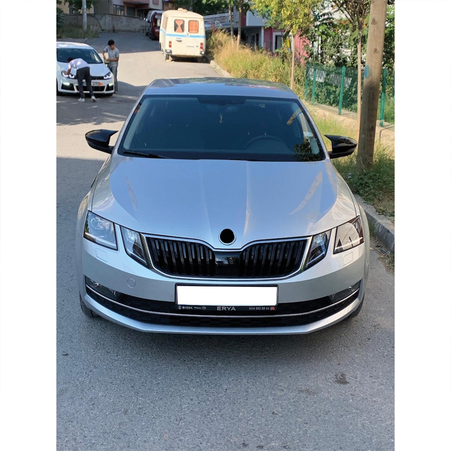 Nakładki na Lusterka do Skoda Octavia MK3 / MK3 FL (2013–2020) – Bat Model Bright Black