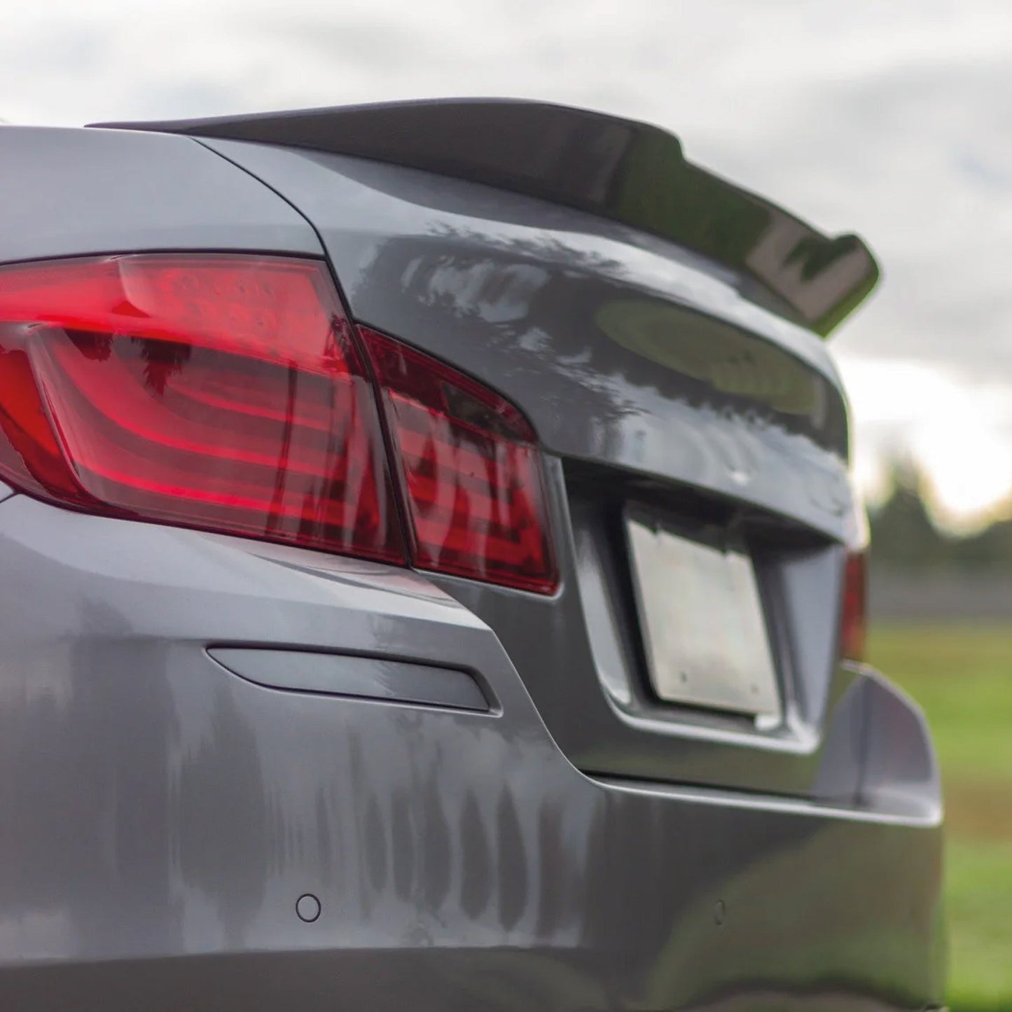 Spoiler Tylny do BMW 5 Seria F10 (2010–2017) – PSM Style Gloss Piano Black