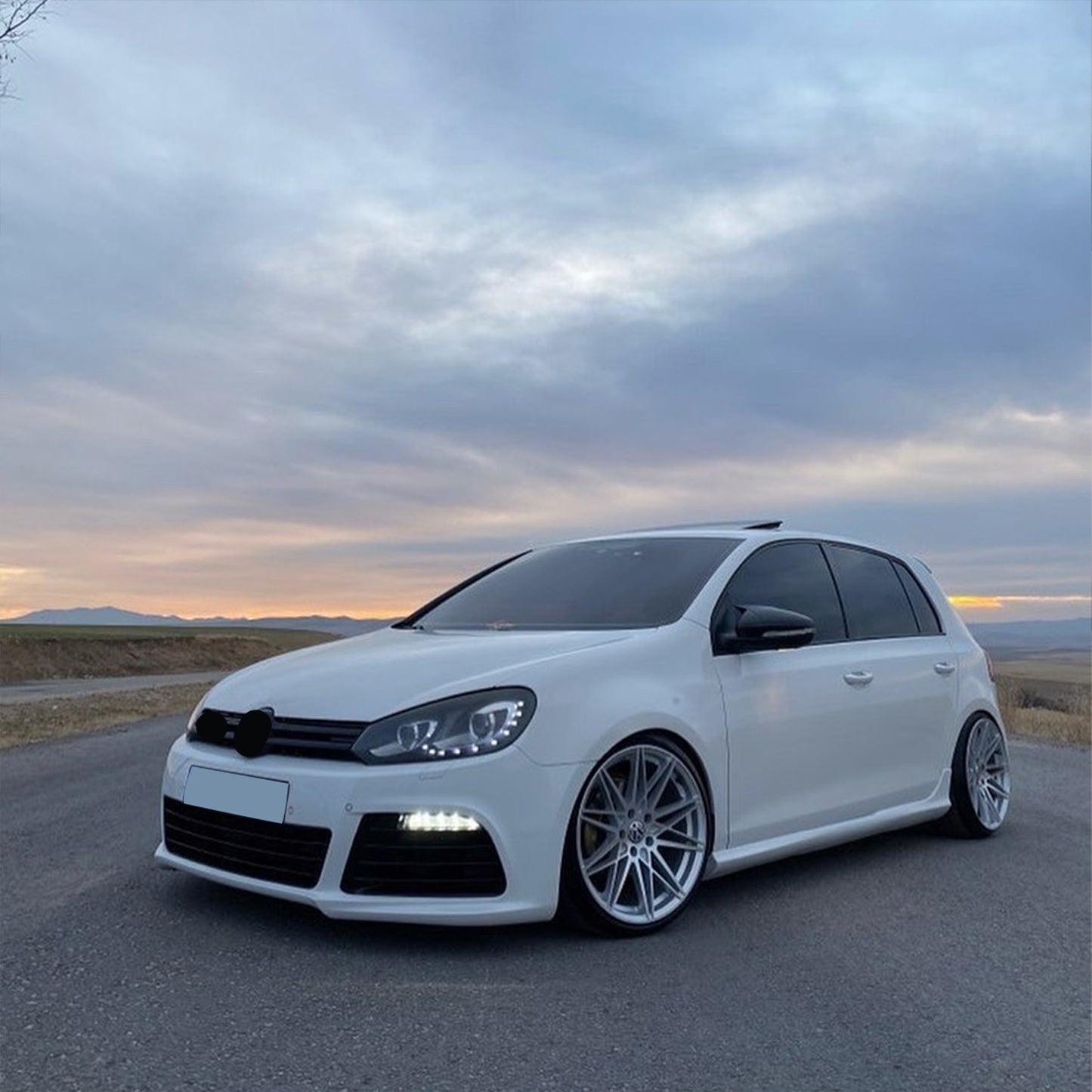 Nakładki na Lusterka do VW Golf 6 MK6 (2008–2012) – Bat Model Bright Black