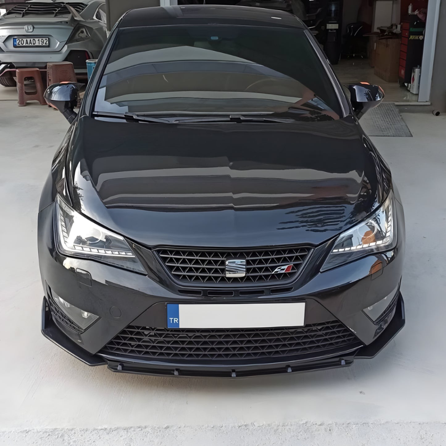 Dokładka Zderzaka Przedniego do Seat Ibiza Mk4 6J 6P (2009–2017) – Front Bumper Lip Gloss Piano Black