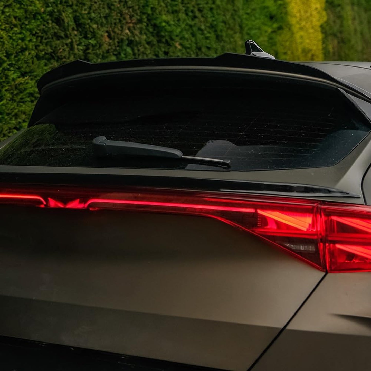 Spoiler Dachowy do Cupra Formentor Mk1 (2020–2024) – Gloss Piano Black